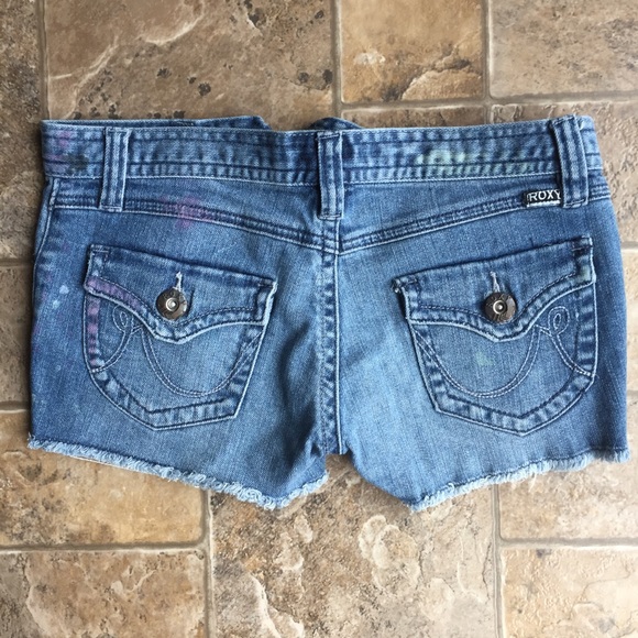 Distressed Roxy shorts - Picture 2 of 5